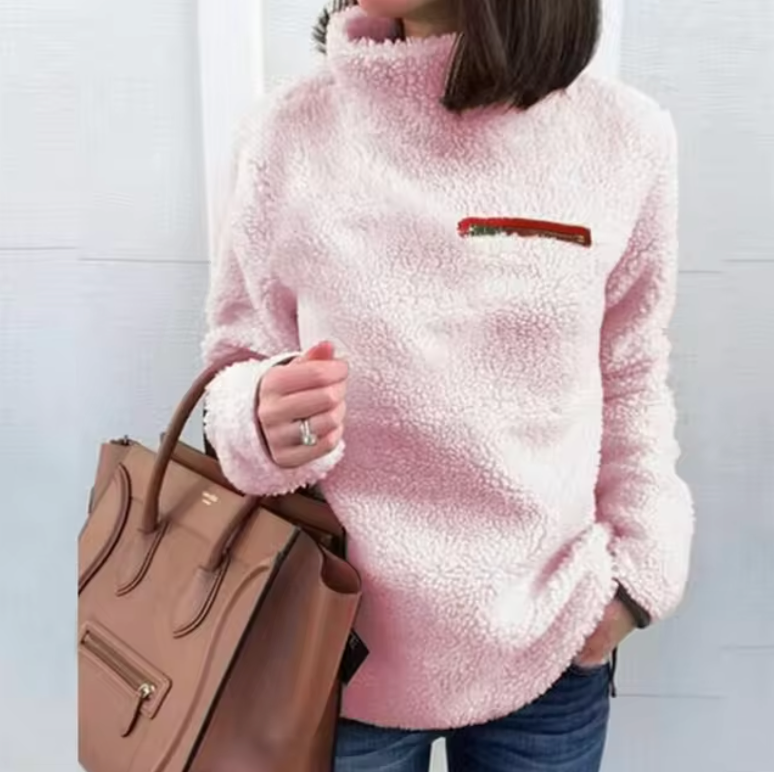 Beeta – Weicher Plüsch-Rollkragenpullover