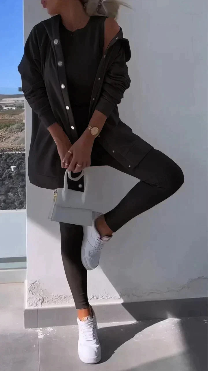 TrioChic – Dreiteiliges Set aus Strickjacke, Oberteil und Hose