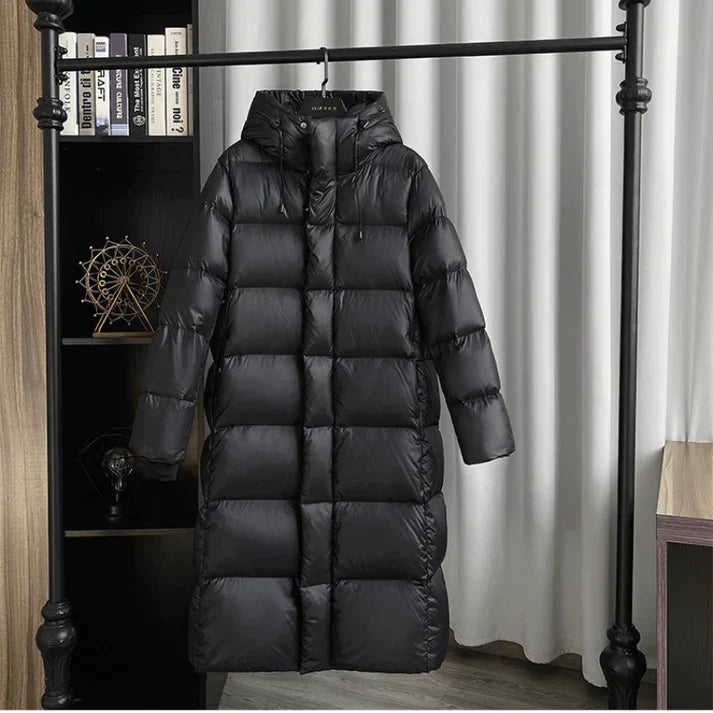  FeatherLong – Lange Daunenjacke für stilvolle Wärme