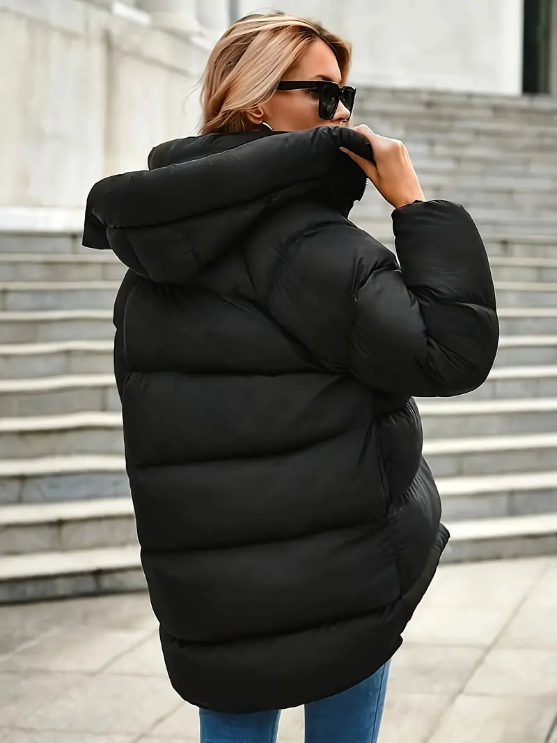 Schwarzer Wintermantel mit Kapuze für Damen - Eleganz und Einfachheit vereint