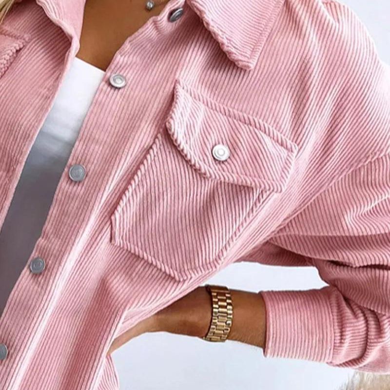 SamtGlanz – Elegante Samtjacke für Damen