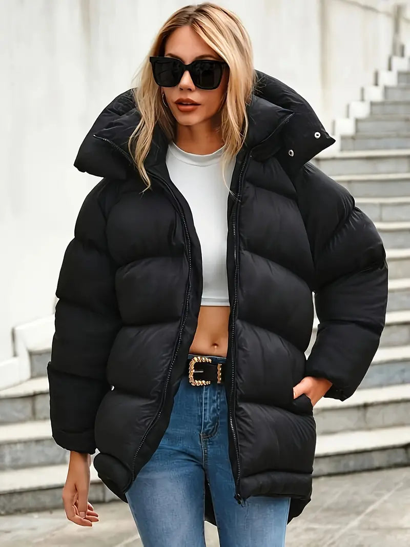 Schwarzer Wintermantel mit Kapuze für Damen - Eleganz und Einfachheit vereint