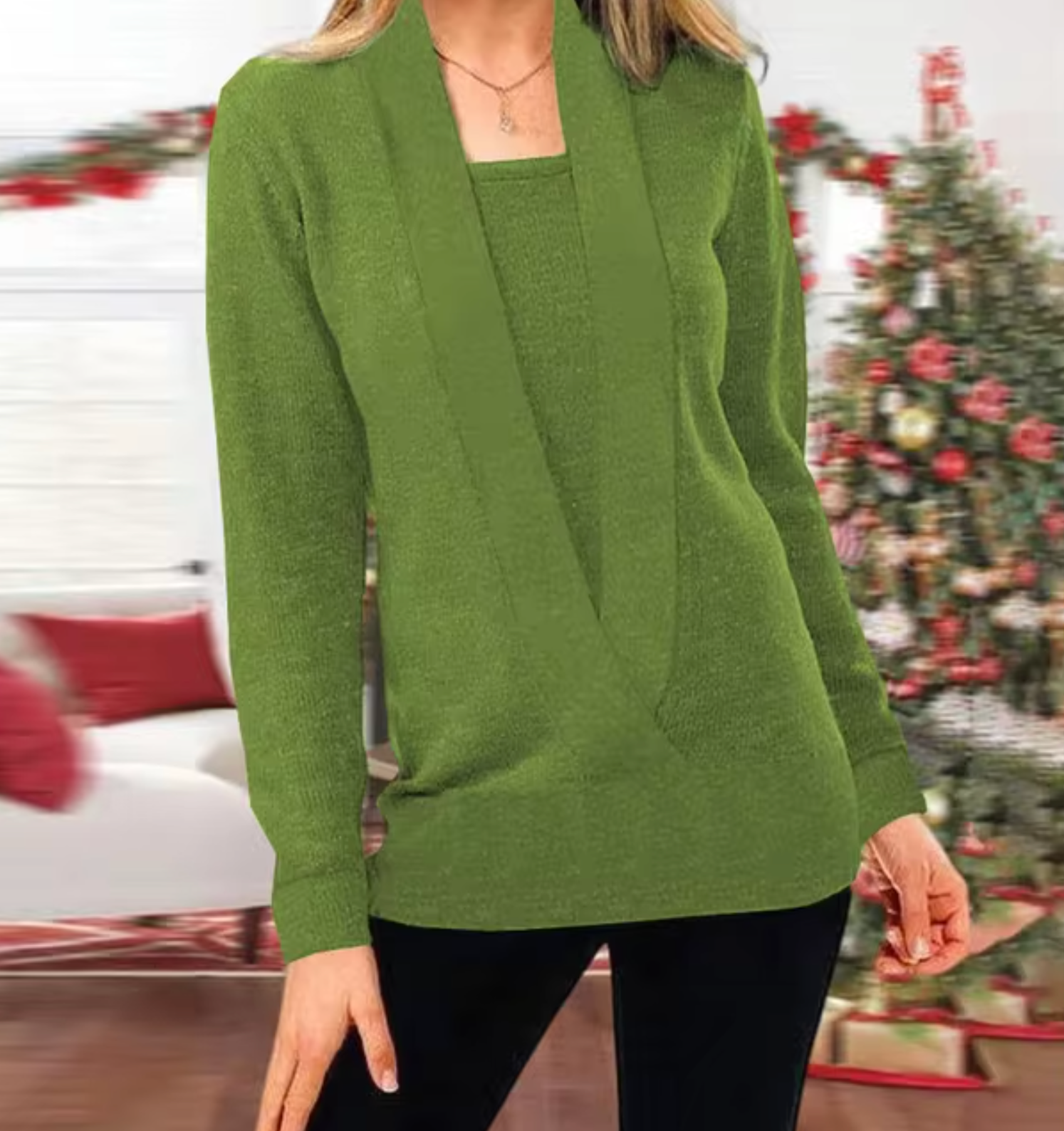 Martha – Gestrickter Pullover mit tiefem V-Ausschnitt und langen Ärmeln