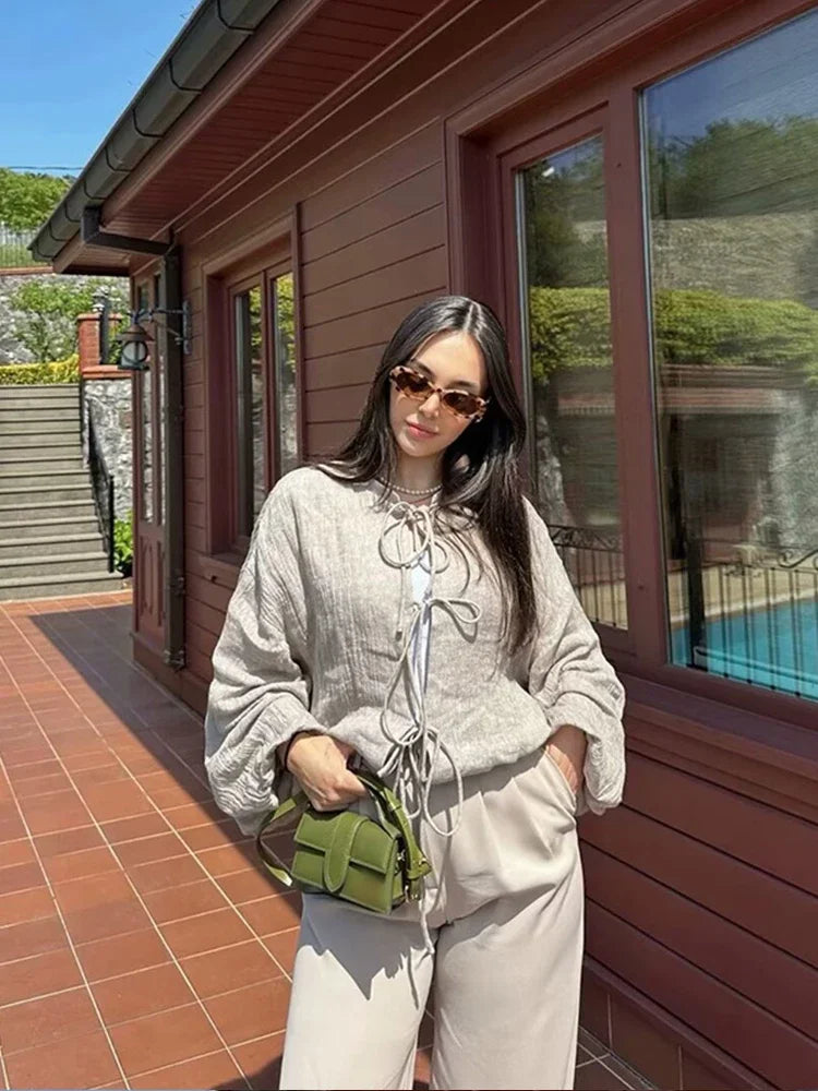 SchnürStyle – Pullover mit Schnürung