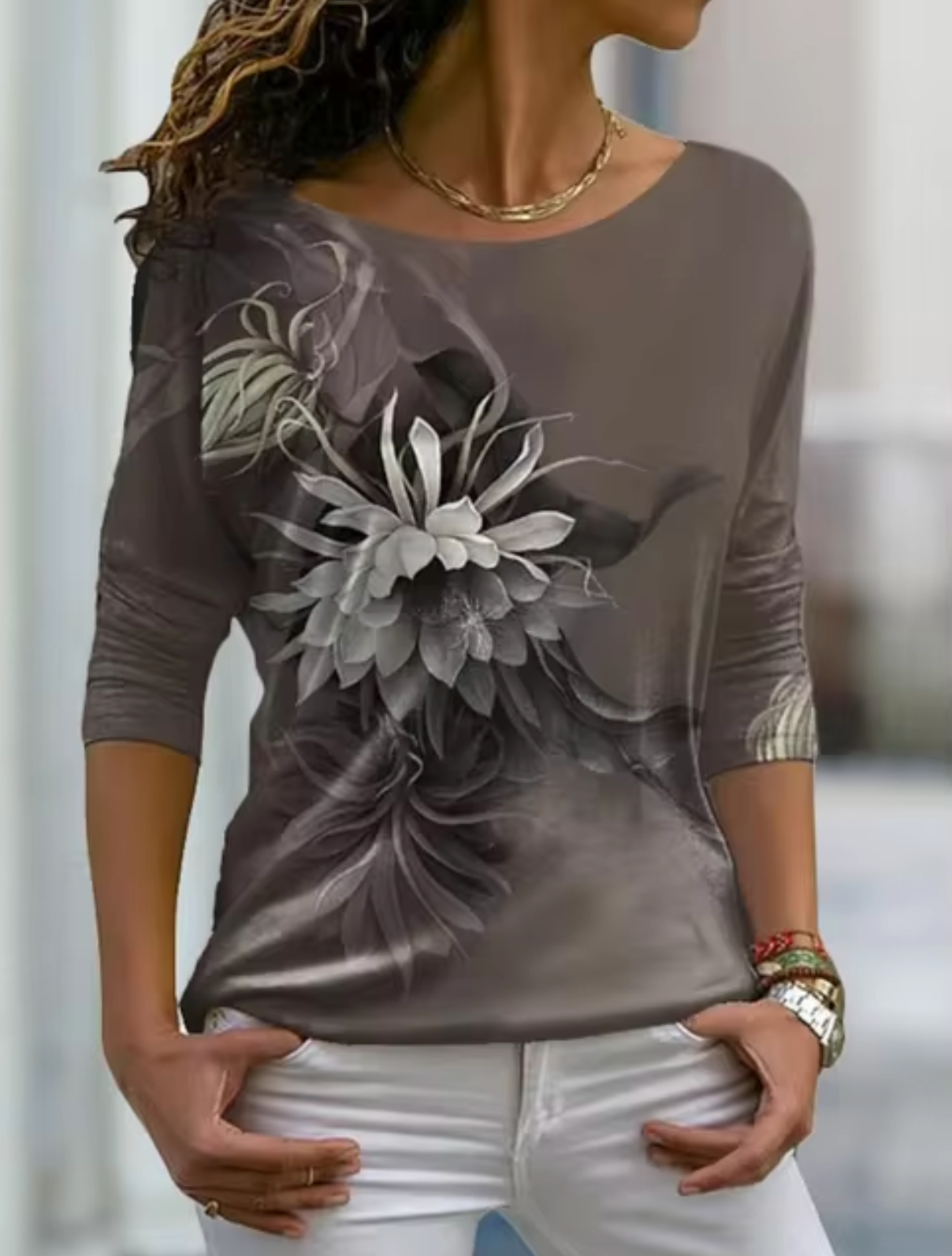 Tisha – Stilvolles Langarm-T-Shirt mit Blumendruck