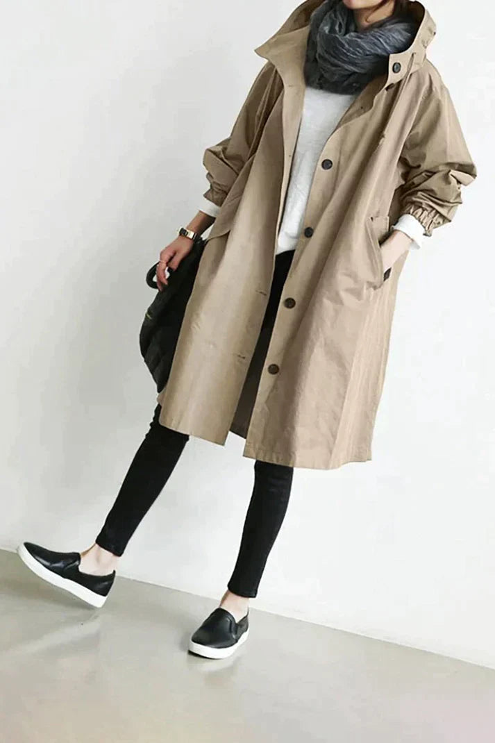 KapuzenStil – Trenchcoat mit Kapuze für stilvollen Schutz