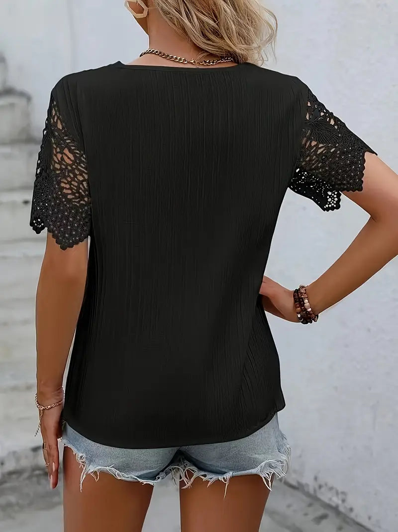 V-Ausschnitt Bluse mit Spitzendetails