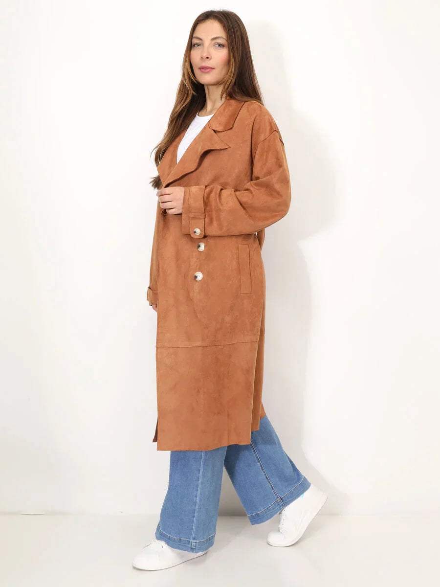 WinterGlanz - Klassischer Wildleder-Trenchcoat für stilvolle Eleganz
