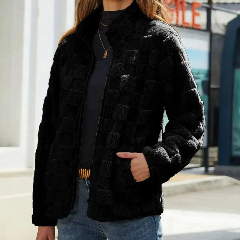 Ultra-weiche und bequeme kurze Fleecejacke Ayleen