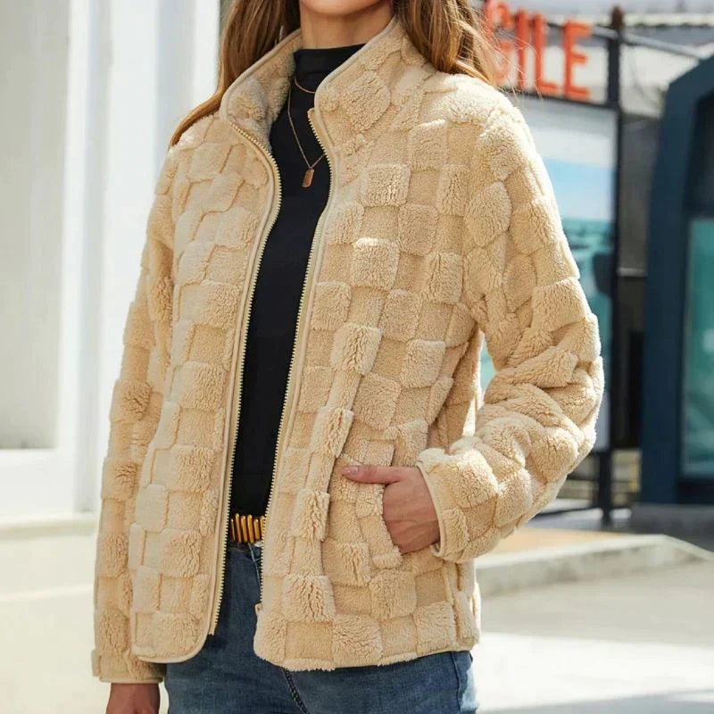 Ultra-weiche und bequeme kurze Fleecejacke Ayleen