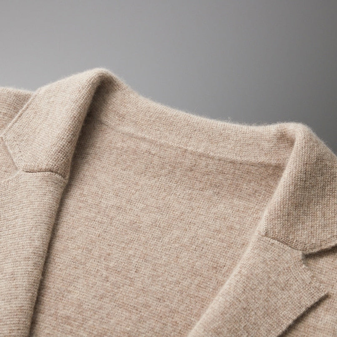  StrickWärme – Warme Strickjacke für Männer