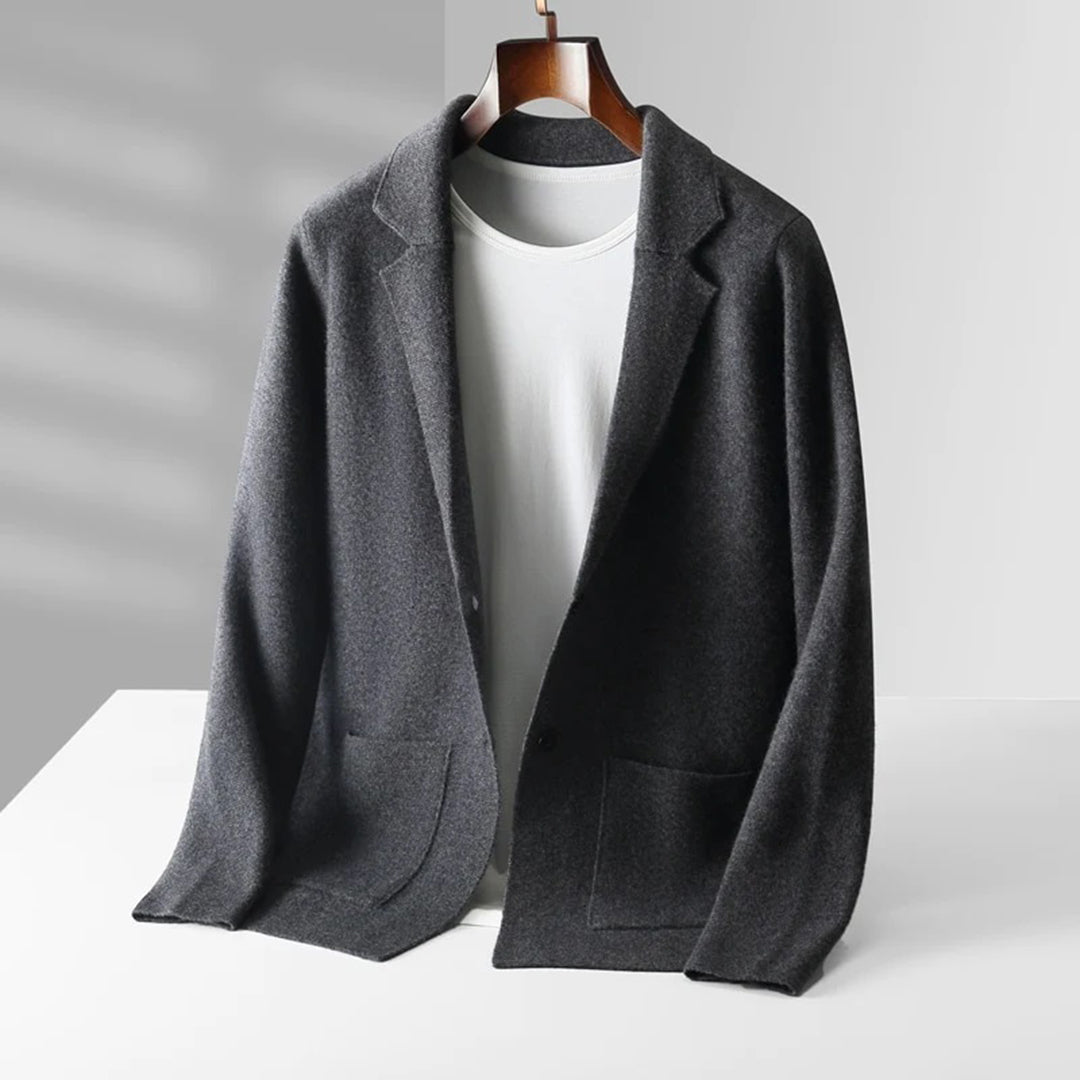  StrickWärme – Warme Strickjacke für Männer