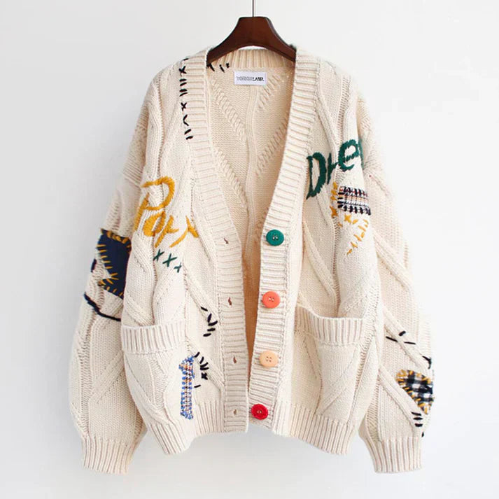 PatchworkStrick – Strickjacke mit Patchwork-Akzenten