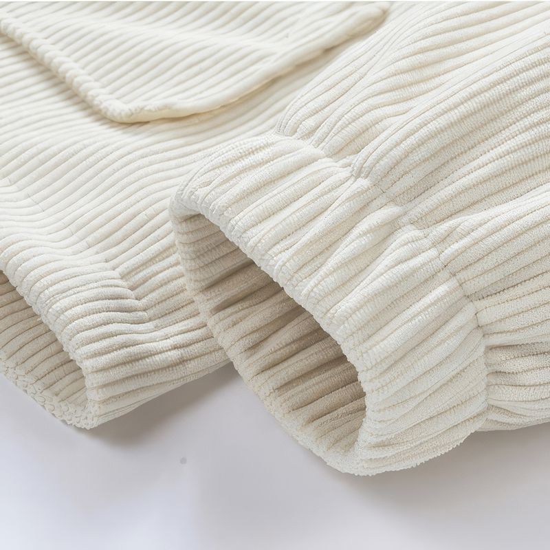 Herrenjacke aus samtigem Cord mit Kapuze - Ultra bequem und gefüttert