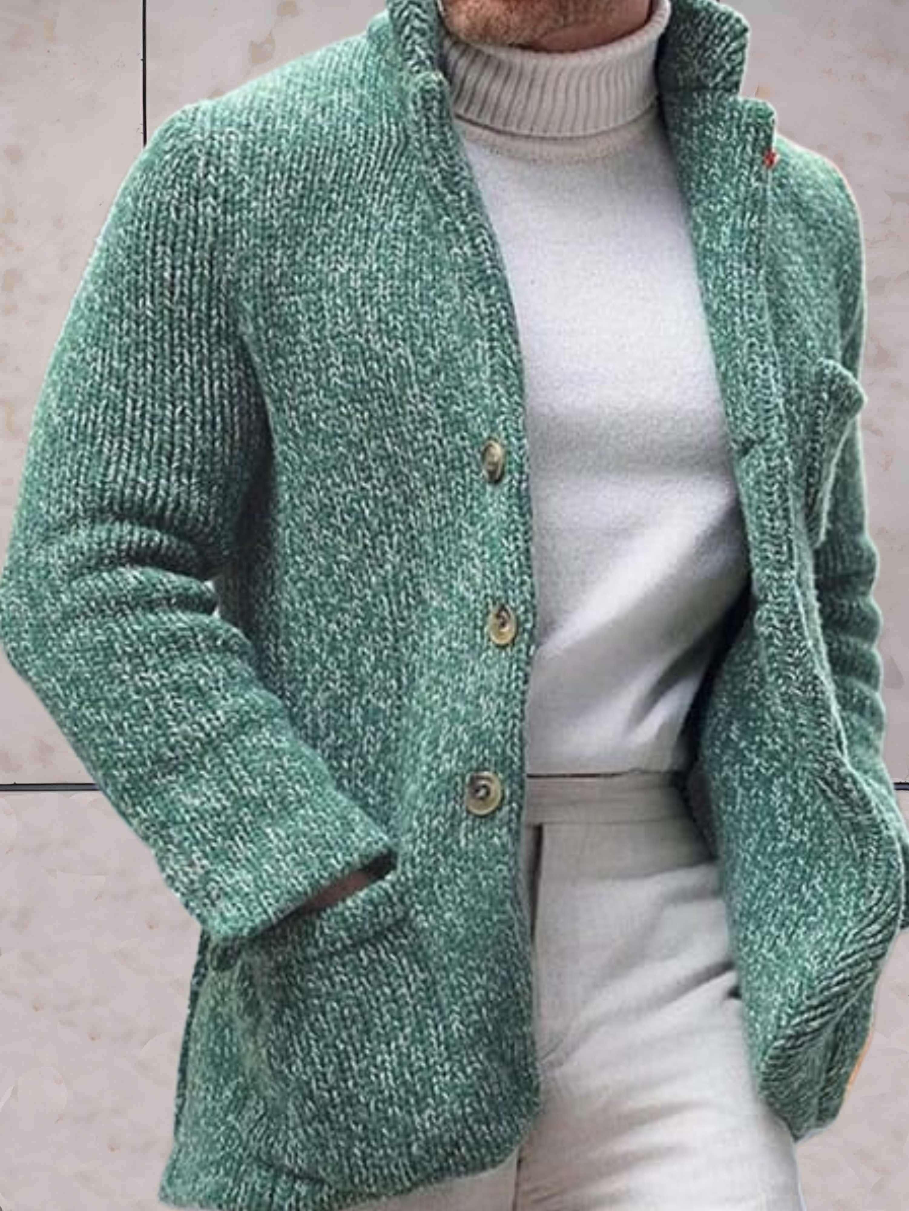 Hector - Lässige Strickjacke mit hohem Halsausschnitt und Knopfverschluss