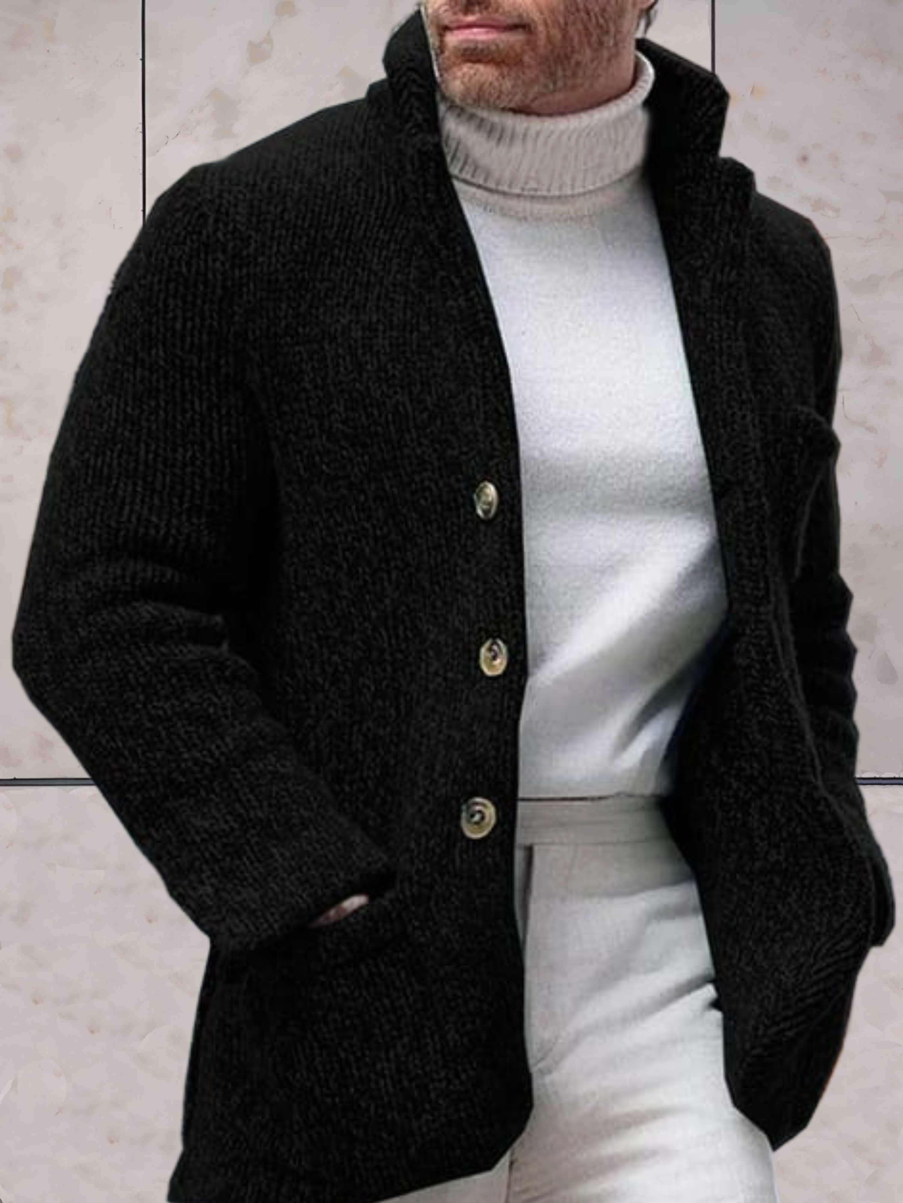 Hector - Lässige Strickjacke mit hohem Halsausschnitt und Knopfverschluss