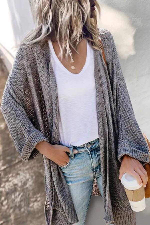 CozyStrick – Langärmelige Strickjacke für gemütliche Eleganz