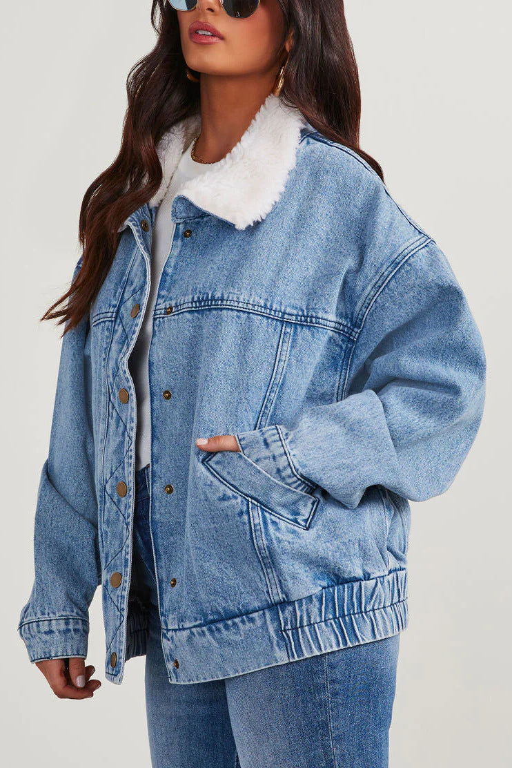 DamenDenim – Damen-Denimjacke mit Fleecekragen und modernem Schnitt