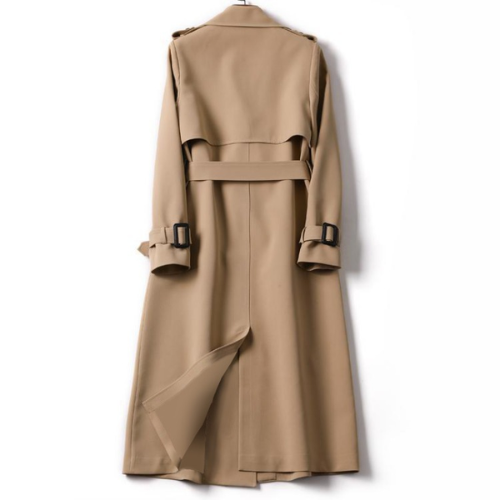 DoppelStil – Stilvolle Jacke mit doppelten Knopfreihen
