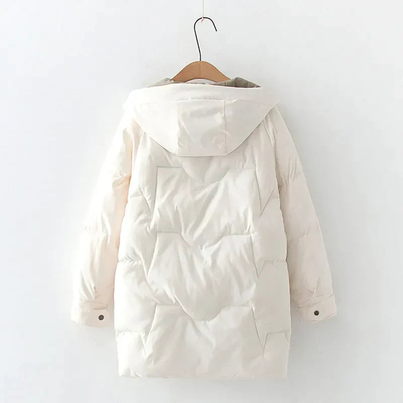 Winterzauber - Stilvolle Parka mit Kapuze für kalte Tage