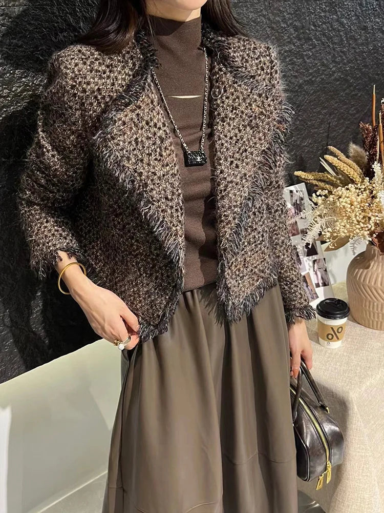 RetroEleganz – Mode Vintage-Mantel für Damen mit klassischem Flair