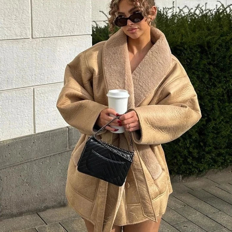PelzWinter – Warme Winter-Lederjacke mit Pelzbesatz