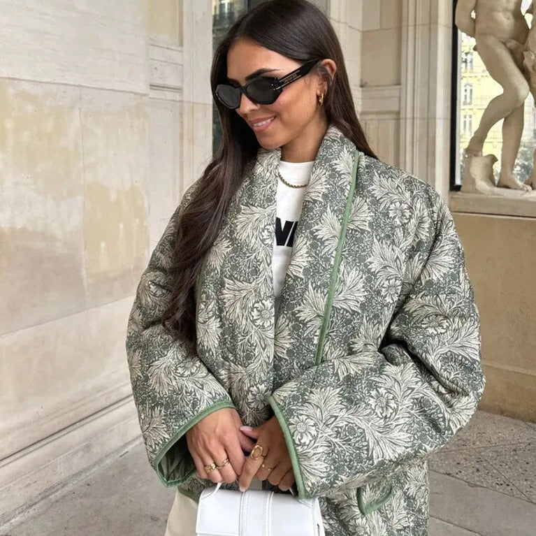 Melissandra - Langärmlige Jacke mit Taschen und Umlegekragen