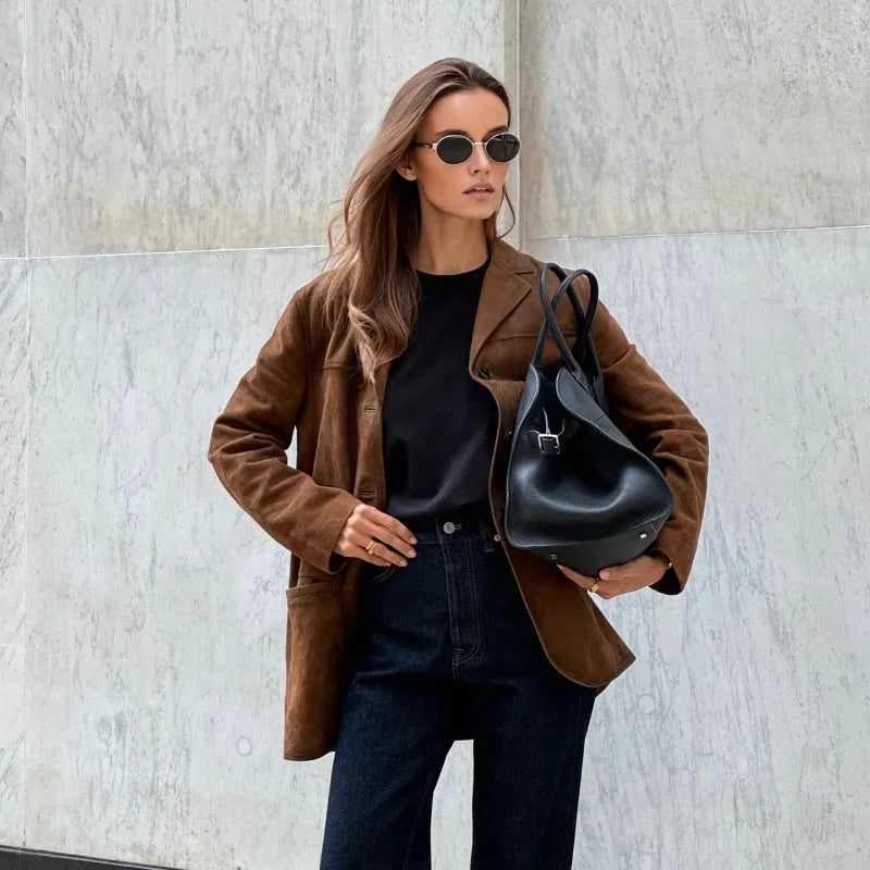 Elegante und leichte Wildlederjacke für Damen