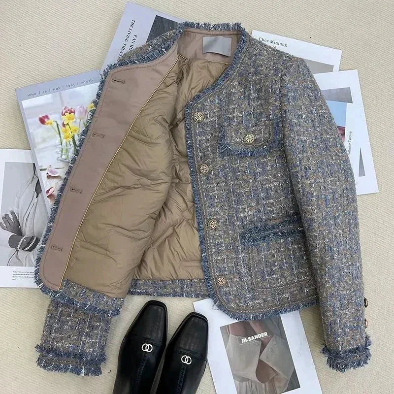  TrendTweed – Tweedjacke mit Fransen und Knöpfen