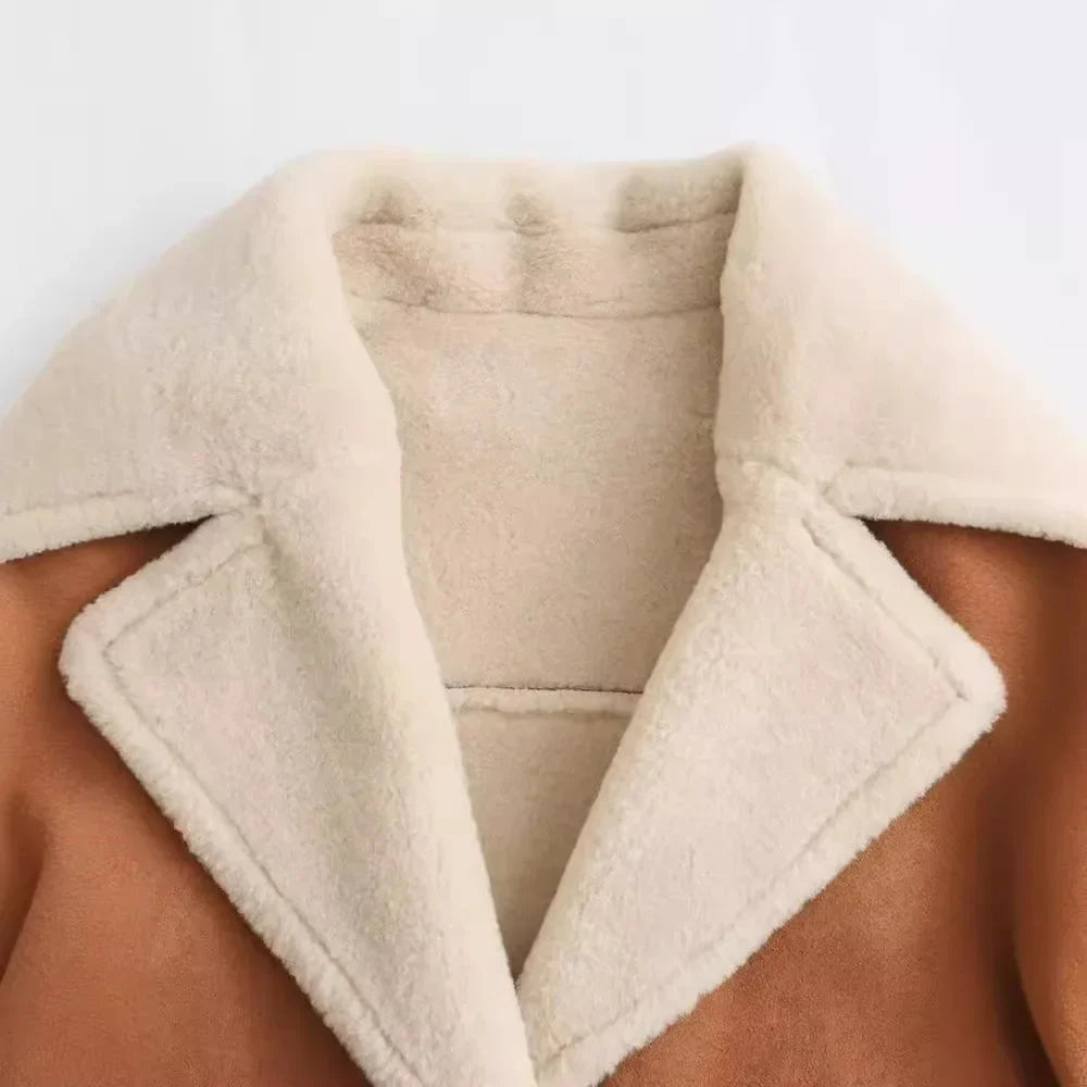 FrostFlair - Exklusive Winterjacke für Damen mit stilvollem Design
