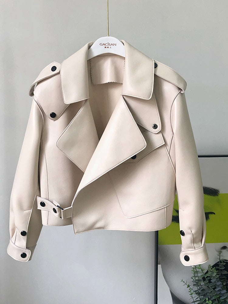Kara - Kurzer Trenchcoat aus Leder