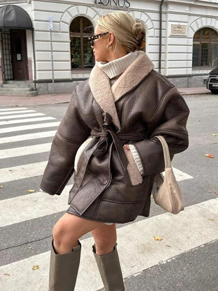 PelzWinter – Warme Winter-Lederjacke mit Pelzbesatz