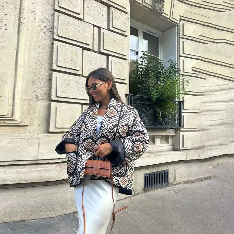 Melissandra - Langärmlige Jacke mit Taschen und Umlegekragen
