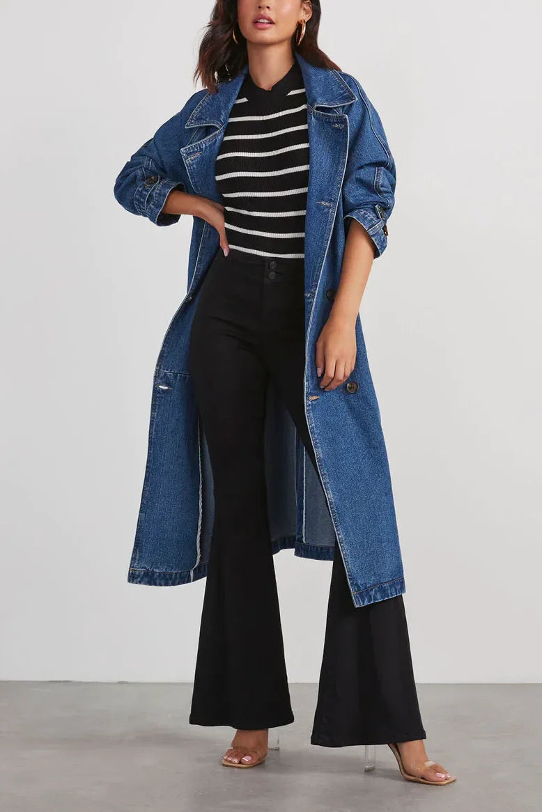 DenimStyle – Moderner Denim-Mantel mit trendigem Flair