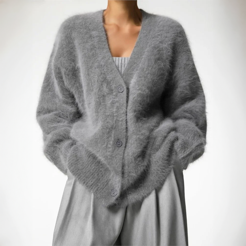 LuxusStrick – Couture-Strickjacke für luxuriösen Tragekomfort