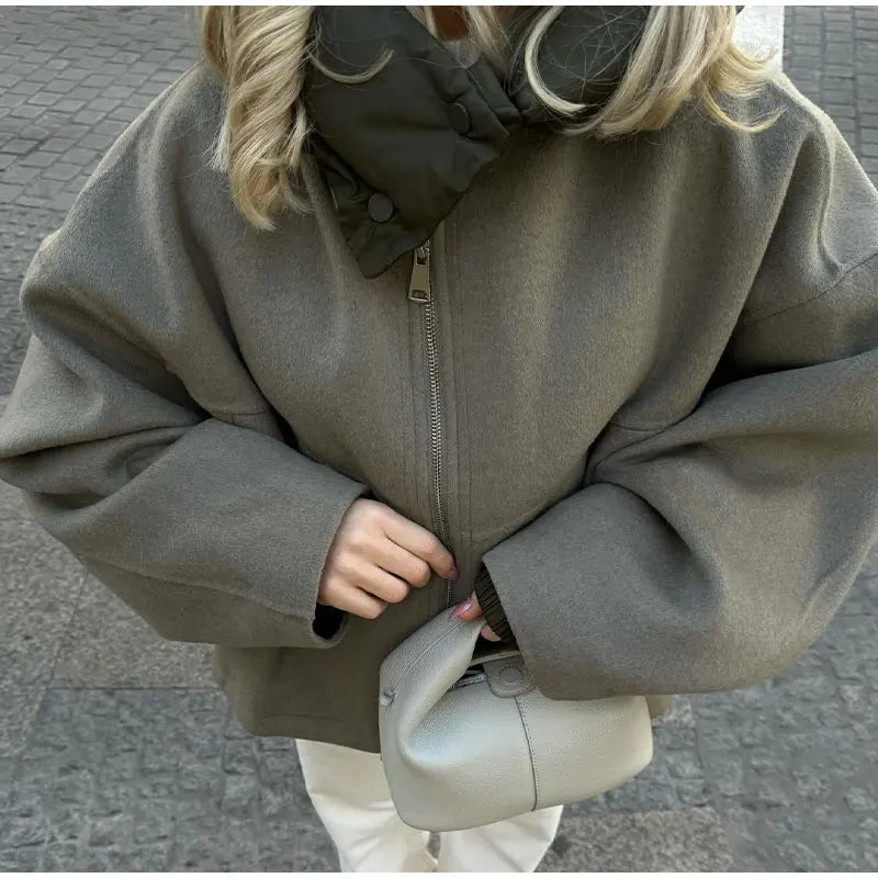 OversizeLux – Übergröße Jacke mit modernem Flair