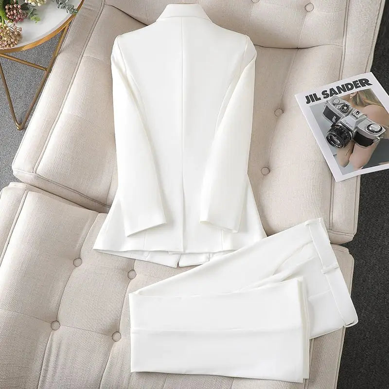 SienaEleganz - Exquisite Blazer-Hosen-Kombination