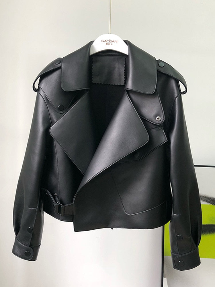 Kara - Kurzer Trenchcoat aus Leder