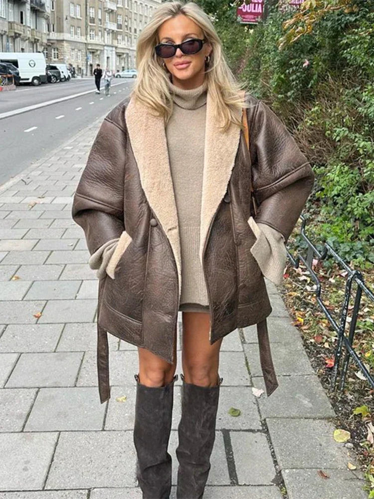 PelzWinter – Warme Winter-Lederjacke mit Pelzbesatz