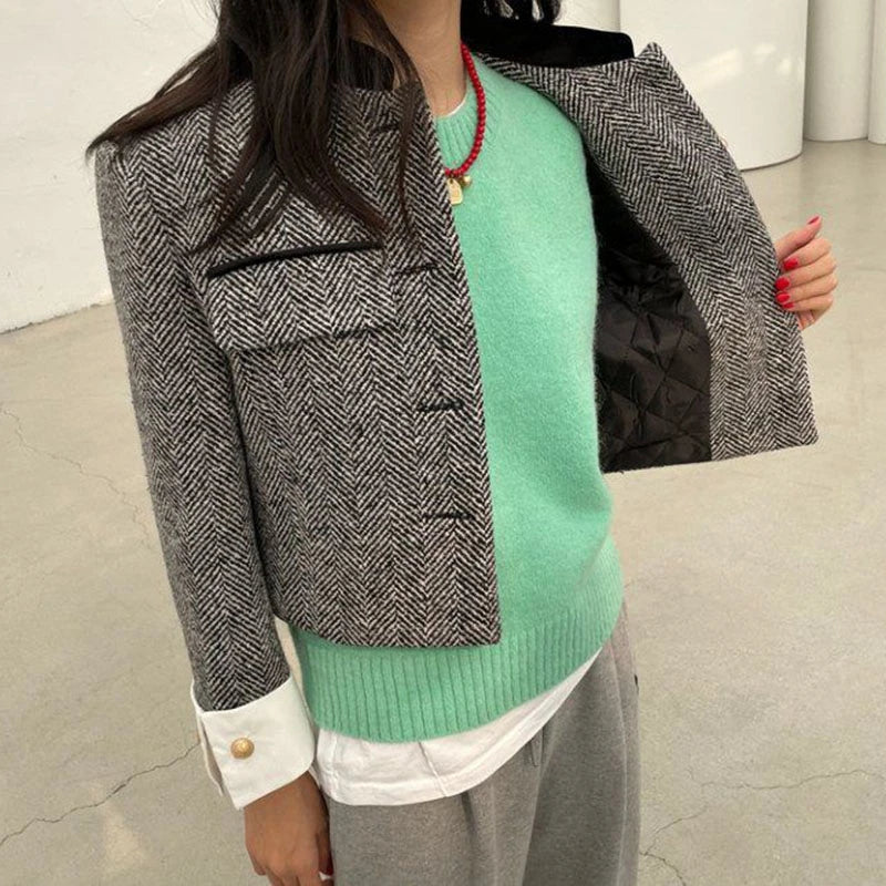 MetalCheck – Karierte Jacke mit Metallknöpfen für markanten Stil