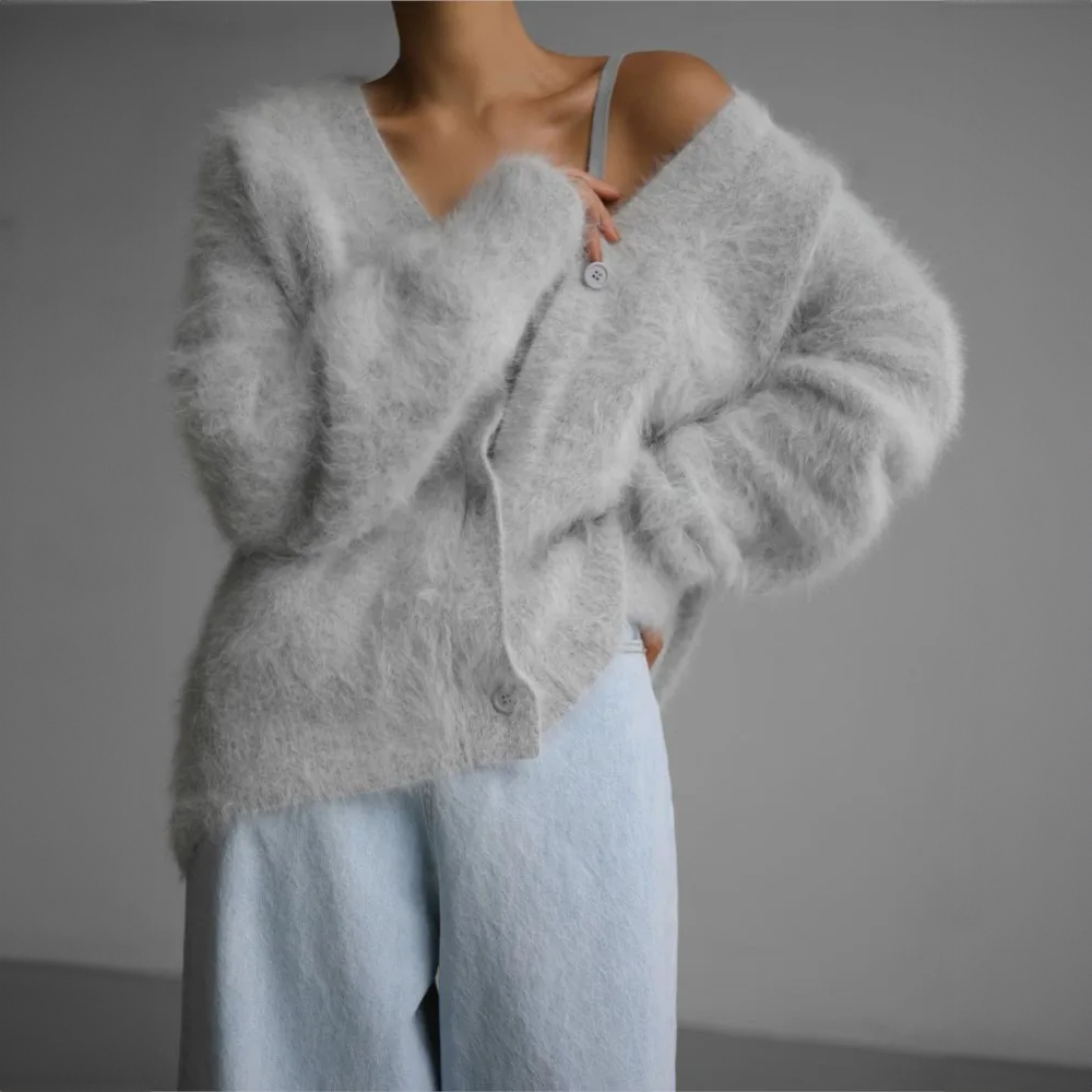 LuxusStrick – Couture-Strickjacke für luxuriösen Tragekomfort