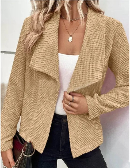 WoolElegance – Modische Wolljacke für Frauen