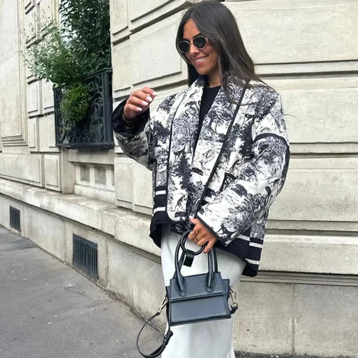 Melissandra - Langärmlige Jacke mit Taschen und Umlegekragen