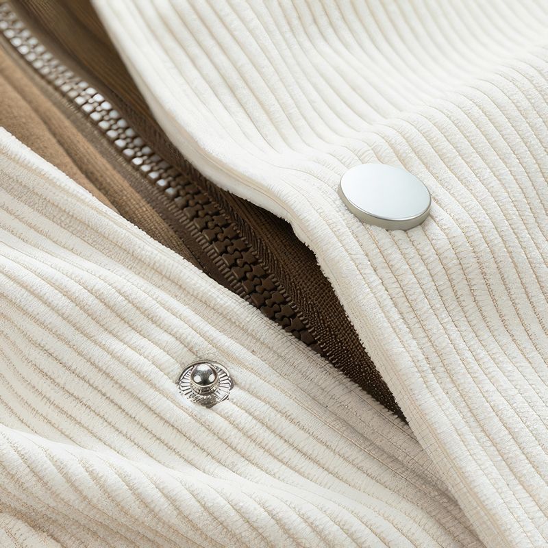 Herrenjacke aus samtigem Cord mit Kapuze - Ultra bequem und gefüttert