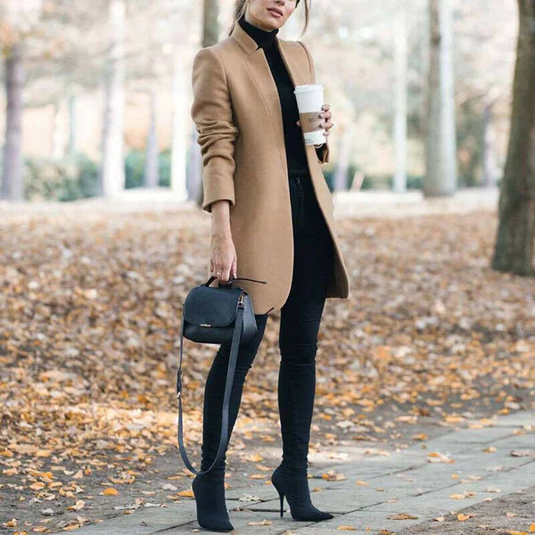 Nahemia - Chic Elegance Wollblazer mit Stehkragen