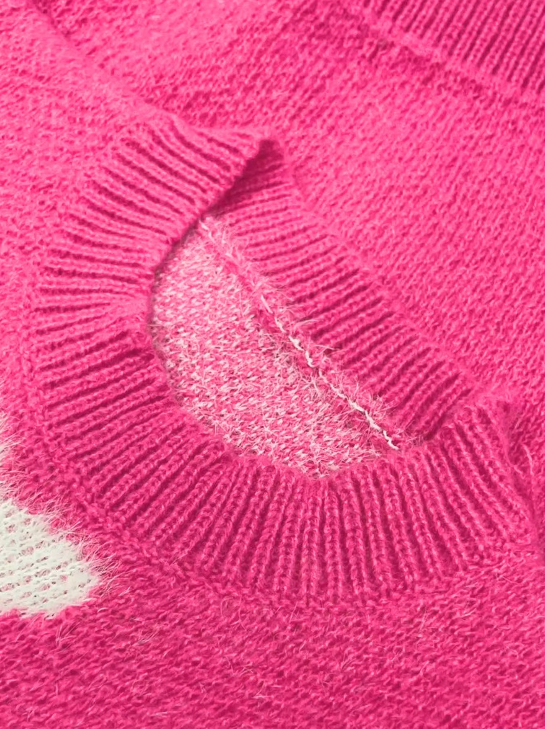 Giselle – Strickpullover mit Herz-Print