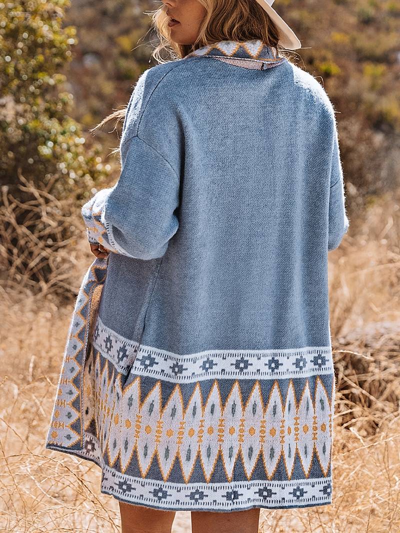 AztecChic – Strickjacke mit faszinierendem Aztekenmuster