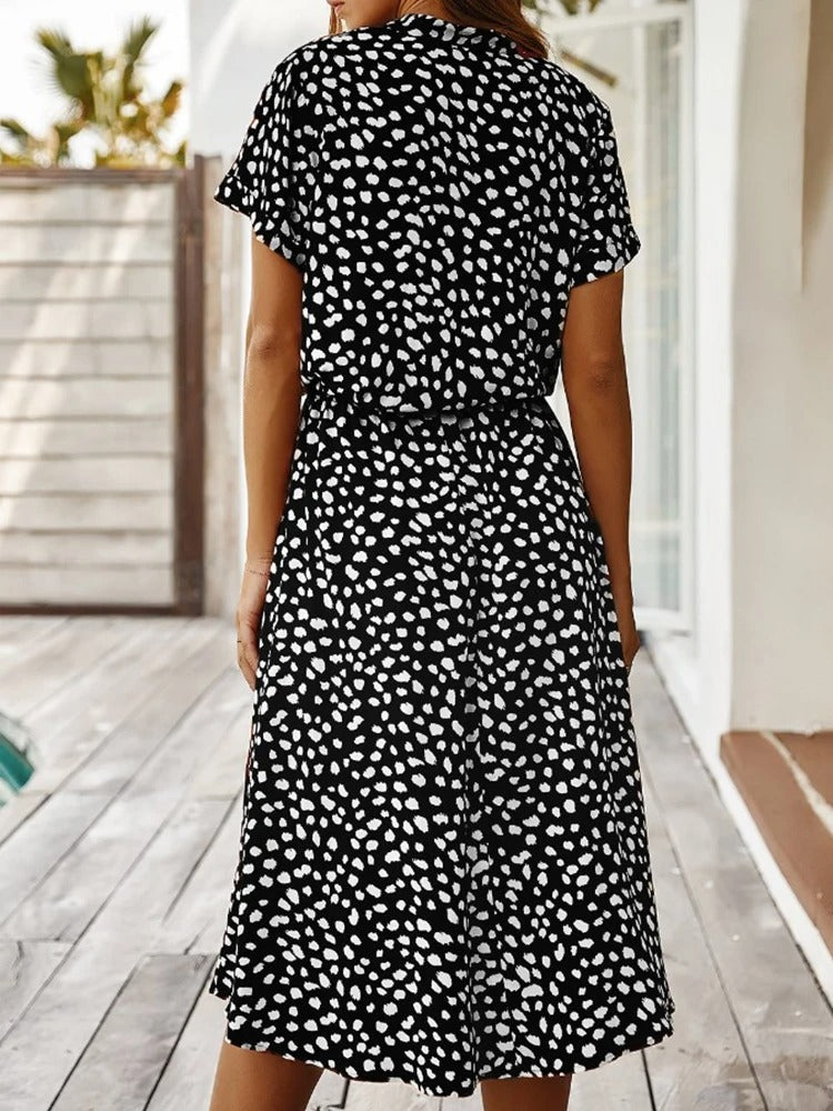 Kira | Klassisches kurzärmeliges Sommerkleid