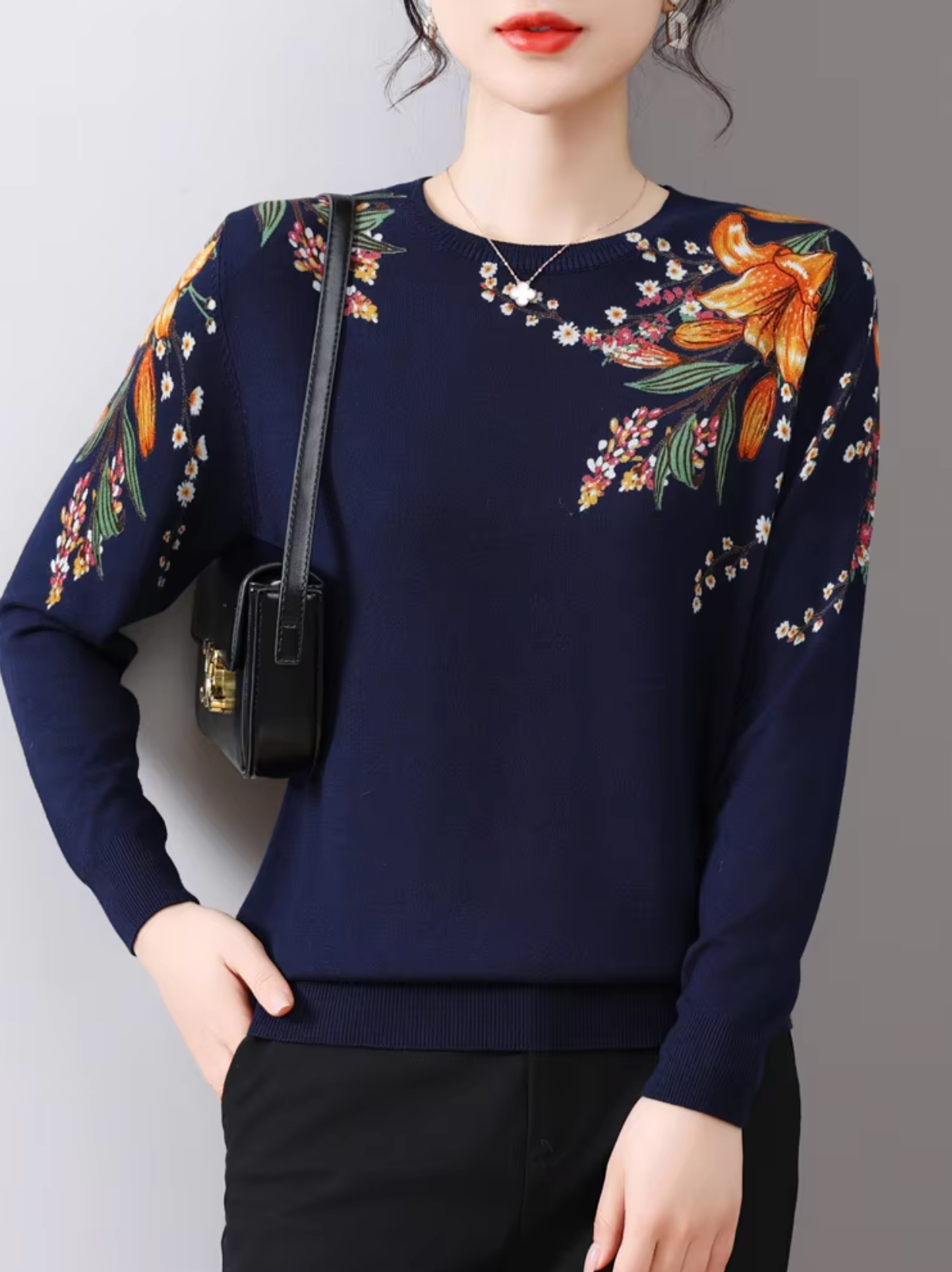 Courtney – Baumwollpullover mit Blumenmuster