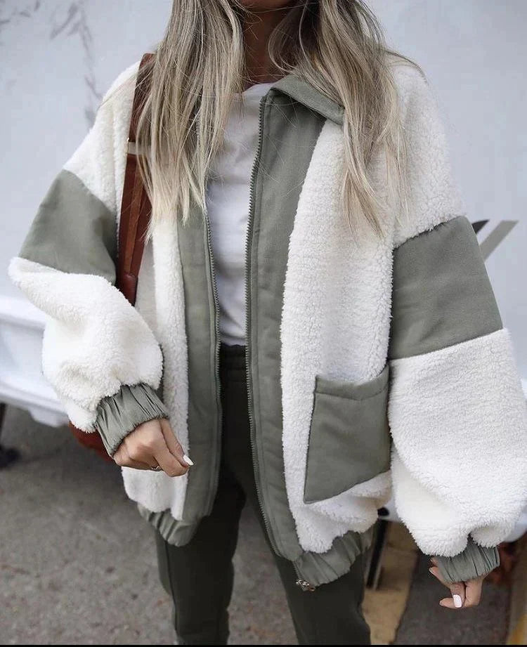 FleeceWärme – Kuschelige Fleece-Jacke für Damen